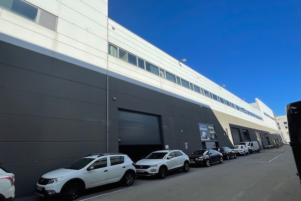 NAVE INDUSTRIAL EN TERRASSA DE 1.331 m², VALLÉS OCC. foto 1