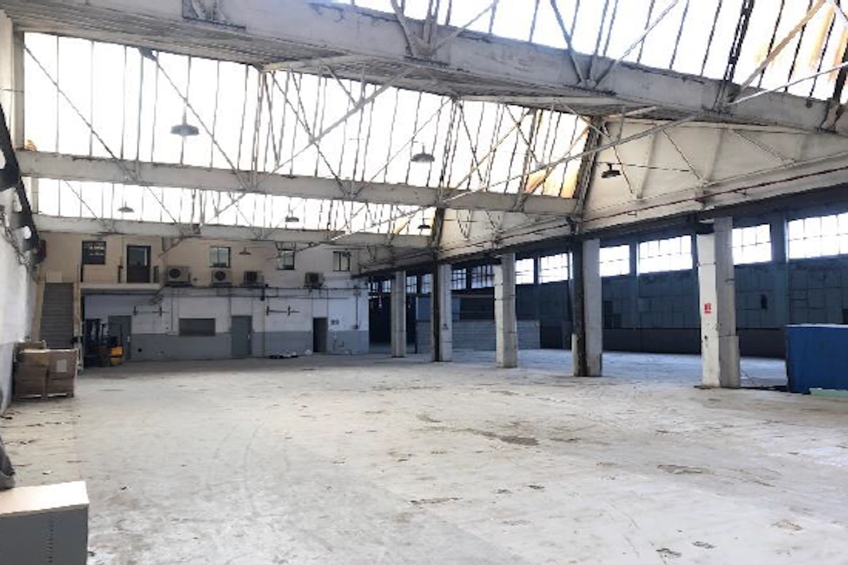 NAVE LOGÍSTICA EN BARCELONA - BON PASTOR DE 2.149 m², BARCELONA - VALLÉS OCC.   foto 4