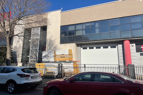 NAVE INDUSTRIAL EN ALQUILER EN MONTCADA I REIXACH DE 964 m²