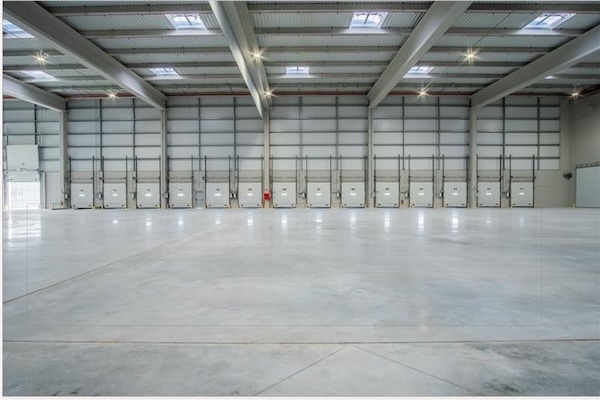 NAVE LOGISTICA EN ALQUILER EN BARCELONA - ZONA FRANCA DE 8.168&nbsp;m&sup2;