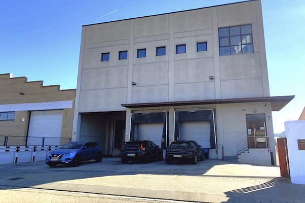 NAVE LOGISTICA EN VENTA Y ALQUILER EN SANT VICENÇ DELS HORTS DE 1.374&nbsp;m&sup2;