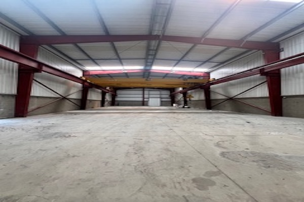 NAVE LOGISTICA EN ALQUILER EN GIRONA DE 1.998&nbsp;m&sup2;